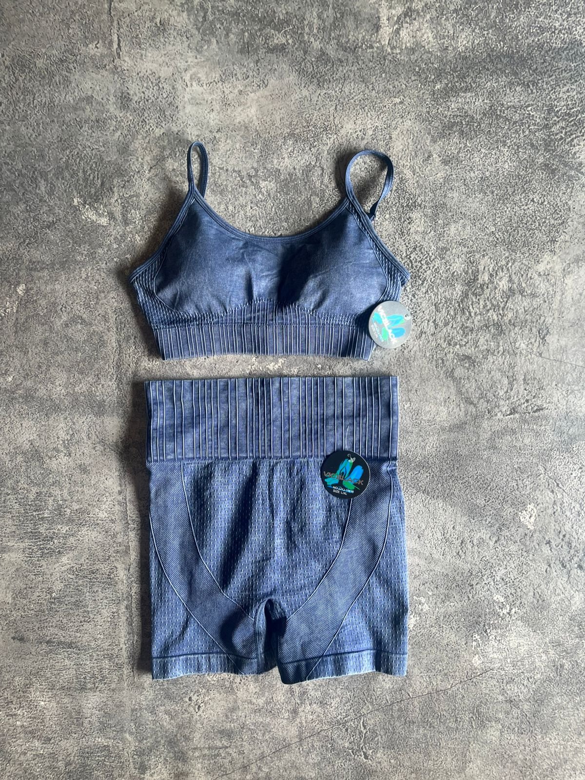 Conjunto ViBlack con frunce 