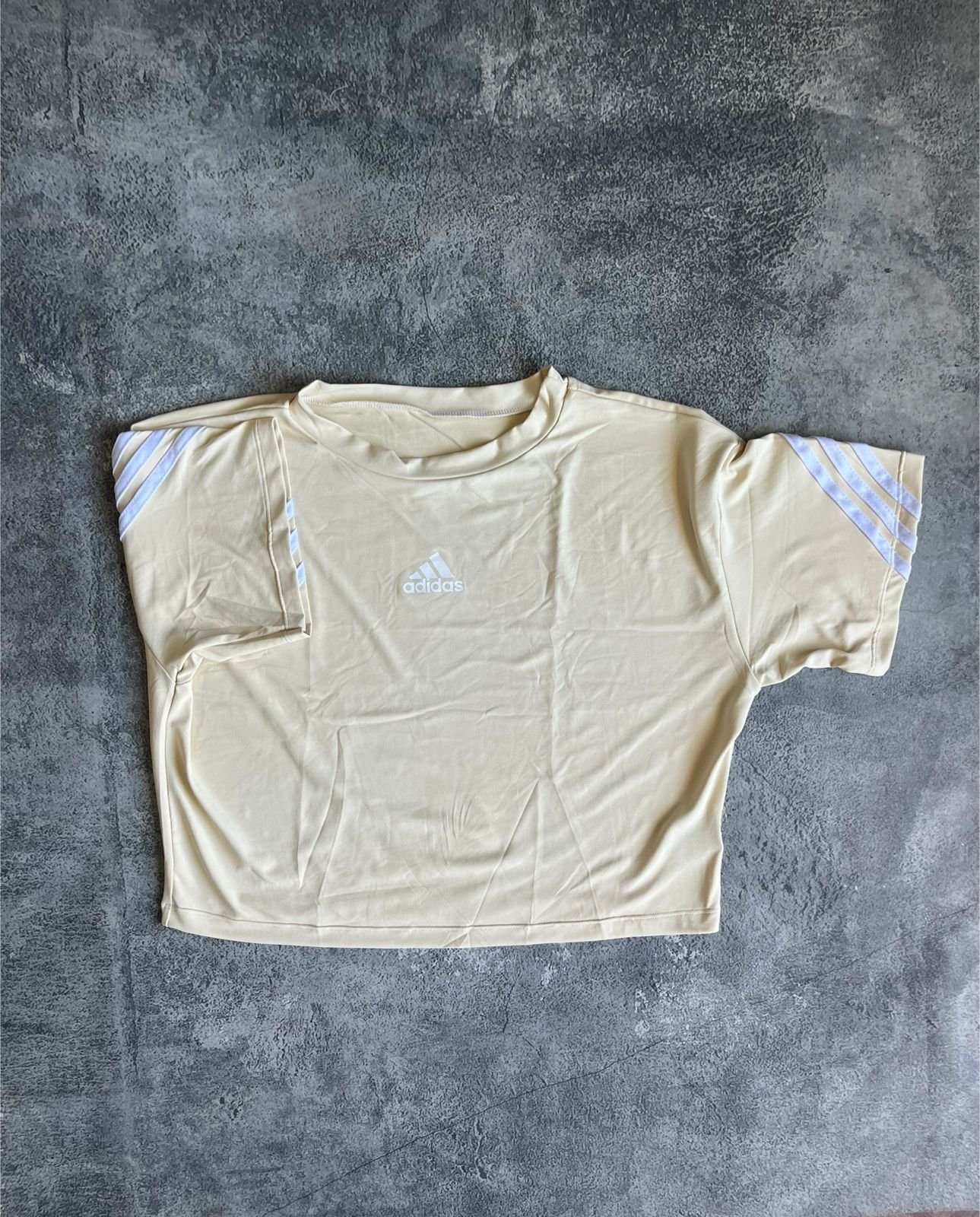 Remera adidas 